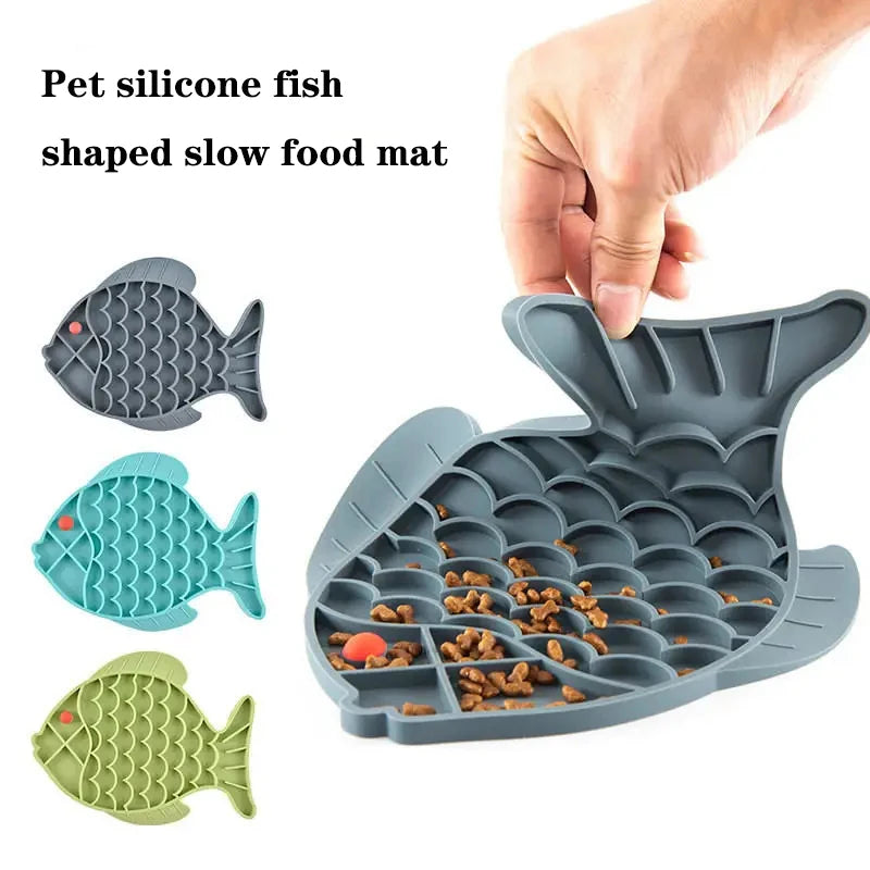 Silicone Licking Pad Fish Shaped Pet Dog Lick Pad Bath Peanut Butter Slow Eating Licking Feeder Cat Lickmat Feeding Dog Lick Mat